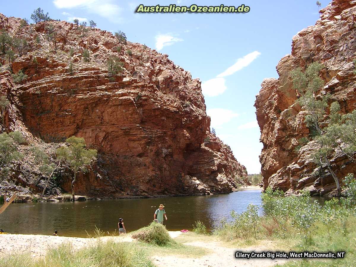 Ellery Creek Big Hole - eine permanente Wasserstelle in der Wüste