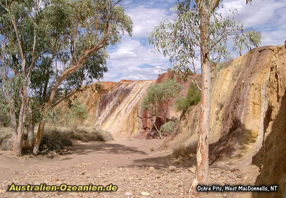 Ochre Pits - bunte Felsen in der Wüste