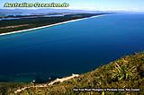 Matakana Island mit Strand bis zum Horizont