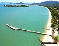 Strand und Jetty in Palm Cove - Luftaufnahme