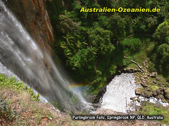 Blick den Wasserfall hinunter