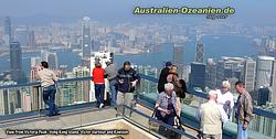 Touristen auf der Aussichtsplattform am Victoria Peak, Blick über Hongkong