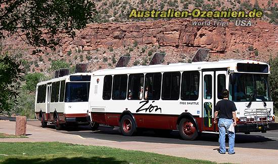 Zion shuttle bus