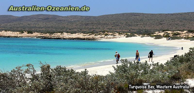 türkisfarbene Bucht, Strand, Badegäste