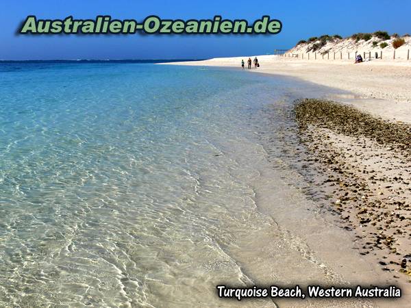 klares Wasser und Strand