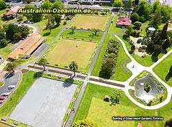 Luftbild vom Seeufer im Norden von Rotorua